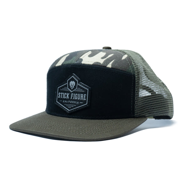 Lion Patch Camo Trucker